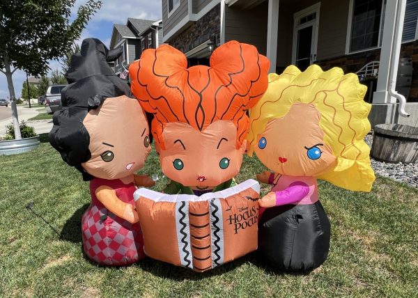 Hocus Pocus- Sanderson Sisters with Spellbook